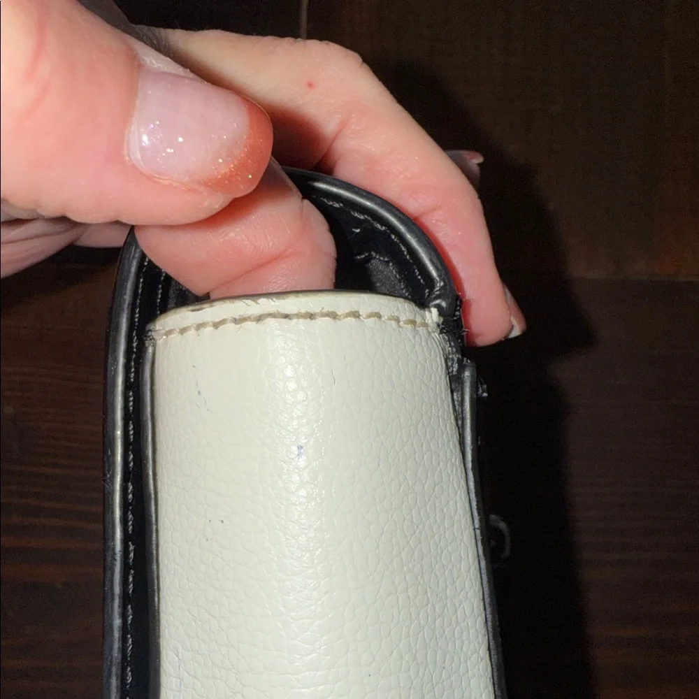 Kate Spade Black Crossbody Bag with Chain Detail - Picture 5 of 14